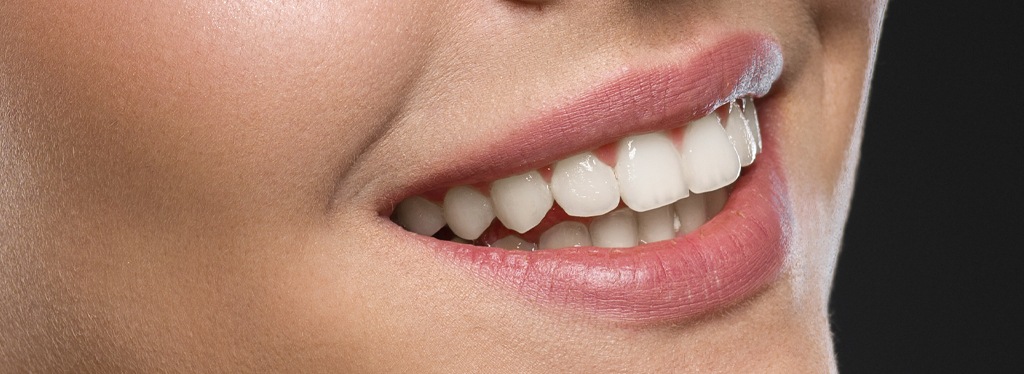 HM Dent Dental Implant Clinic - Estetica si Protetica Dentara